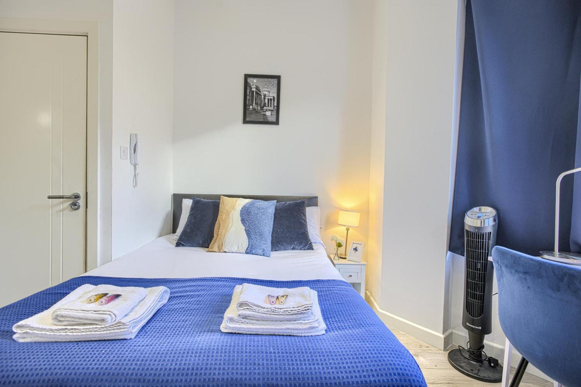 The Finsbury Deluxe Apartments Londen Kamer foto