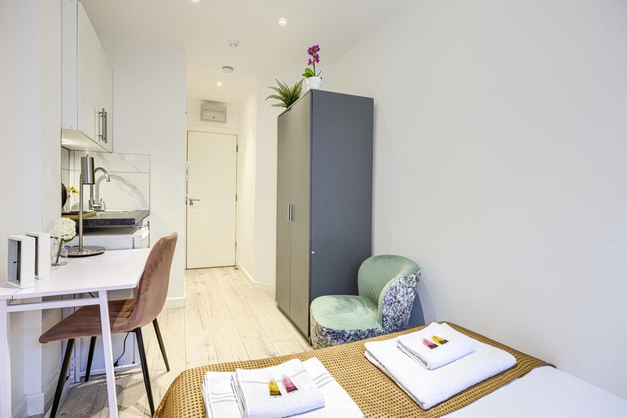 The Finsbury Deluxe Apartments Londen Kamer foto