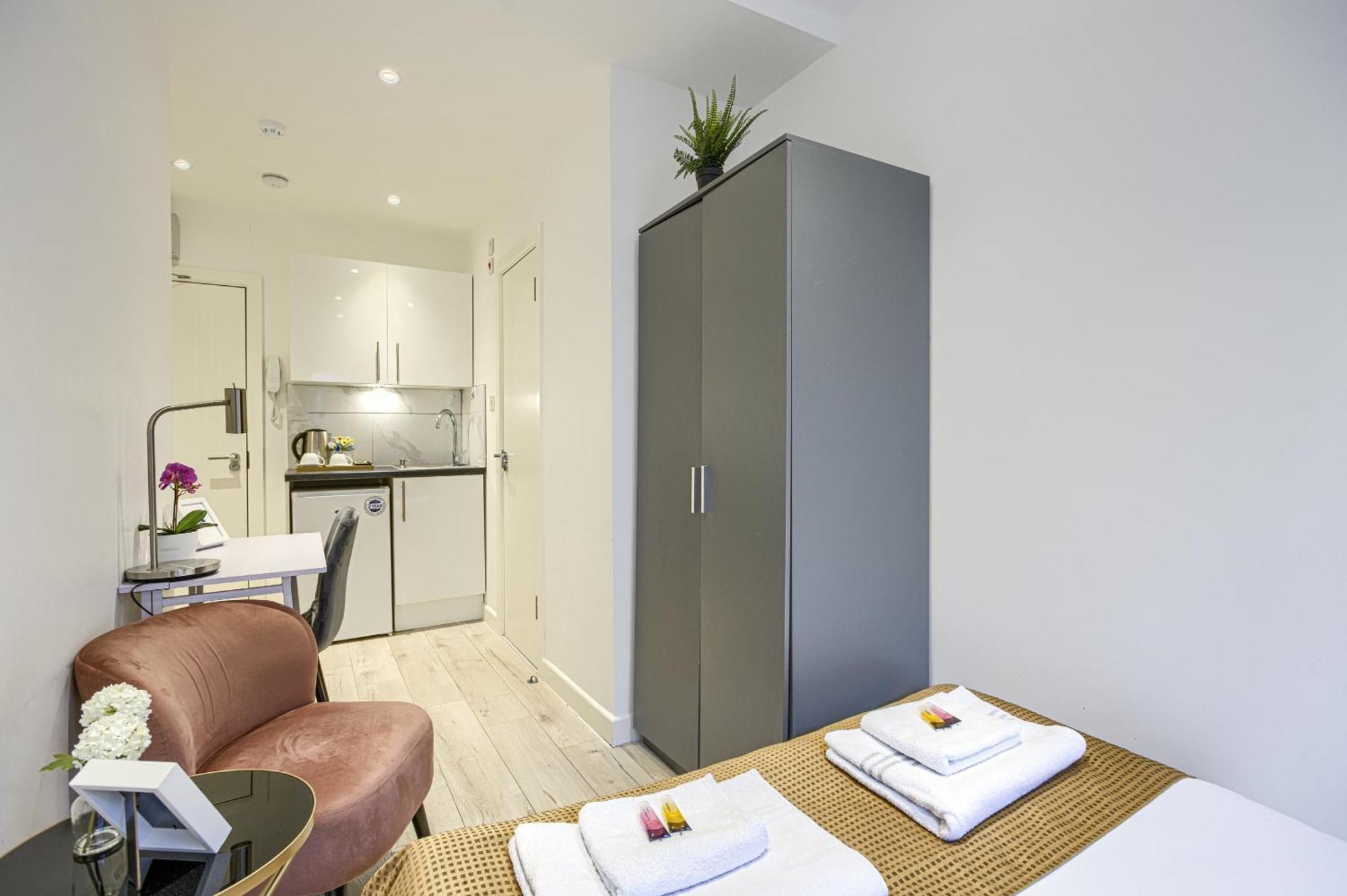 The Finsbury Deluxe Apartments Londen Buitenkant foto
