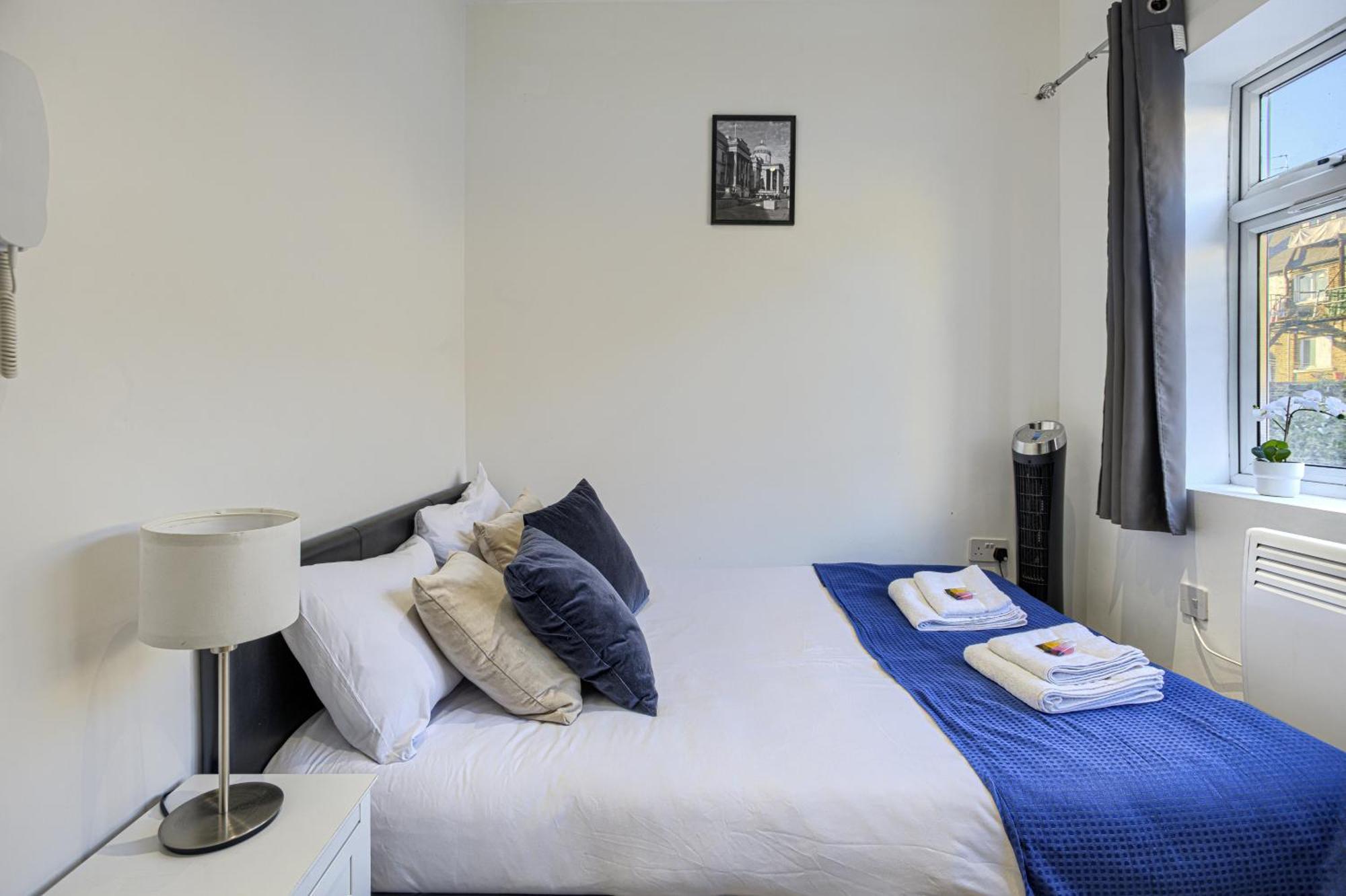 The Finsbury Deluxe Apartments Londen Kamer foto